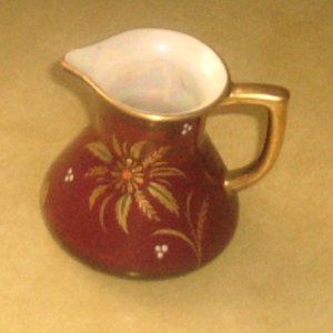 Rouge Royale Creamer